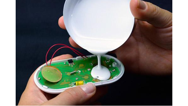 電子專用膠在電子行業(yè)中的主要應(yīng)用和優(yōu)勢(shì)-深圳科佳膠水廠家