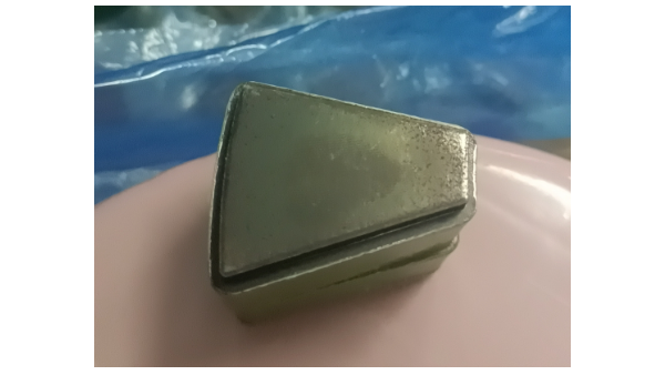 電機(jī)鐵芯粘SMC復(fù)合材料厭氧膠應(yīng)用案例-厭氧膠