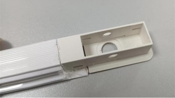 硅膠LED燈帶粘PC硅膠膠水應(yīng)用案例