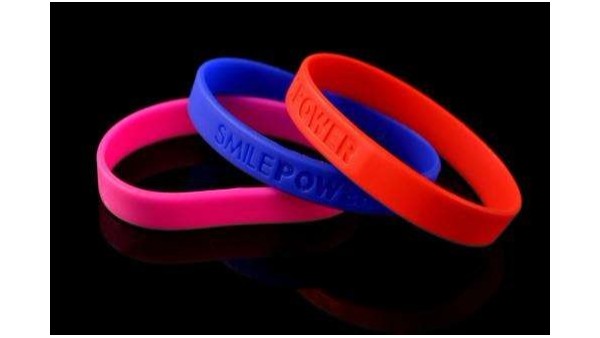 硅膠膠水型號(hào)選擇決定硅膠制品的質(zhì)量好壞