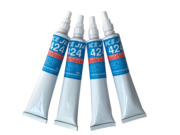 塑料跟金屬用什么膠水粘